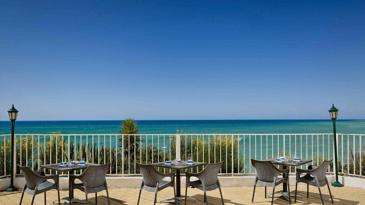 Holiday Inn Algarve - Armacao de Pera